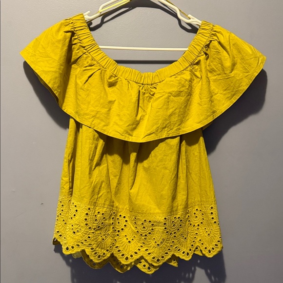 Romeo & Juliet Couture Mustard Off-Shoulder Blouse - Picture 2 of 7